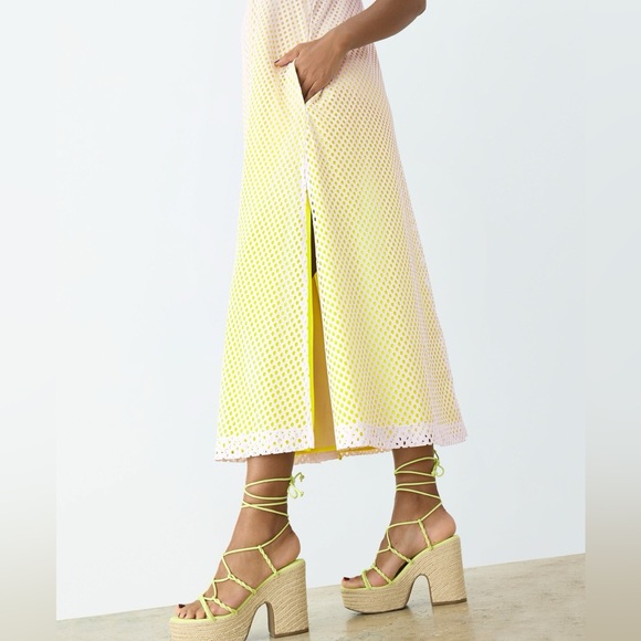 GSTQ Mesh Maxi Dress Yellow Halter Sundress with side pockets - Picture 6 of 8